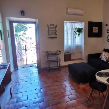 Hotel Rosa Morada Tlaquepaque Dış mekan fotoğraf