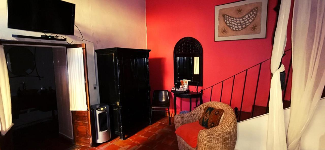Hotel Rosa Morada Tlaquepaque Dış mekan fotoğraf