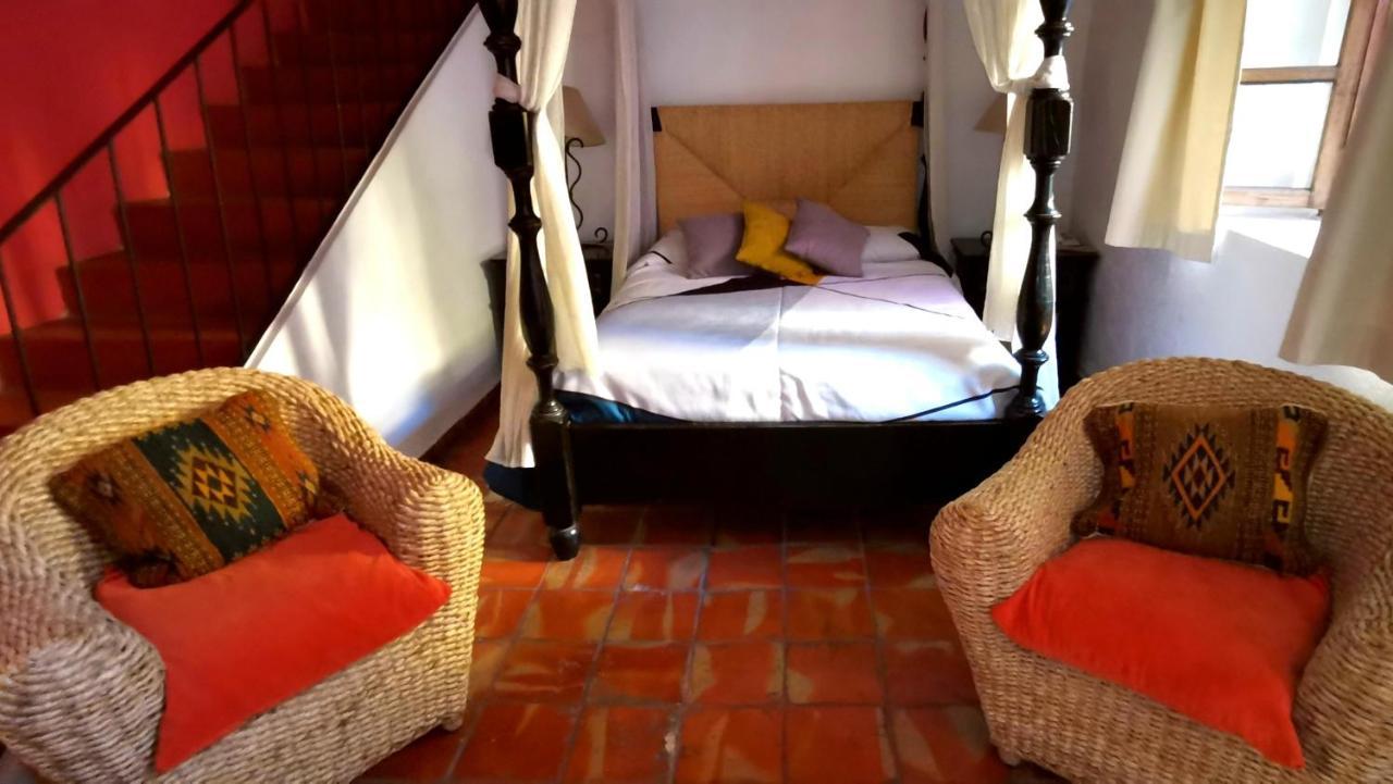 Hotel Rosa Morada Tlaquepaque Dış mekan fotoğraf