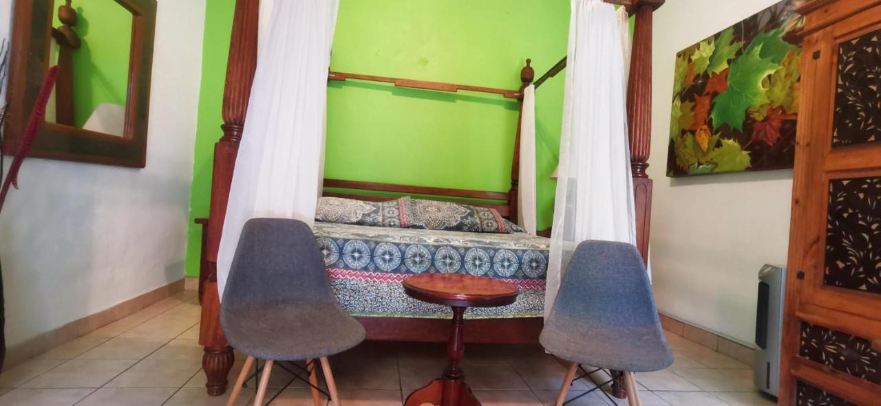 Hotel Rosa Morada Tlaquepaque Dış mekan fotoğraf
