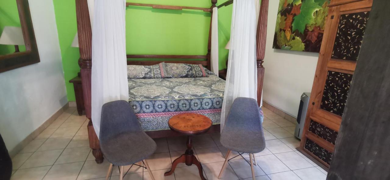 Hotel Rosa Morada Tlaquepaque Dış mekan fotoğraf