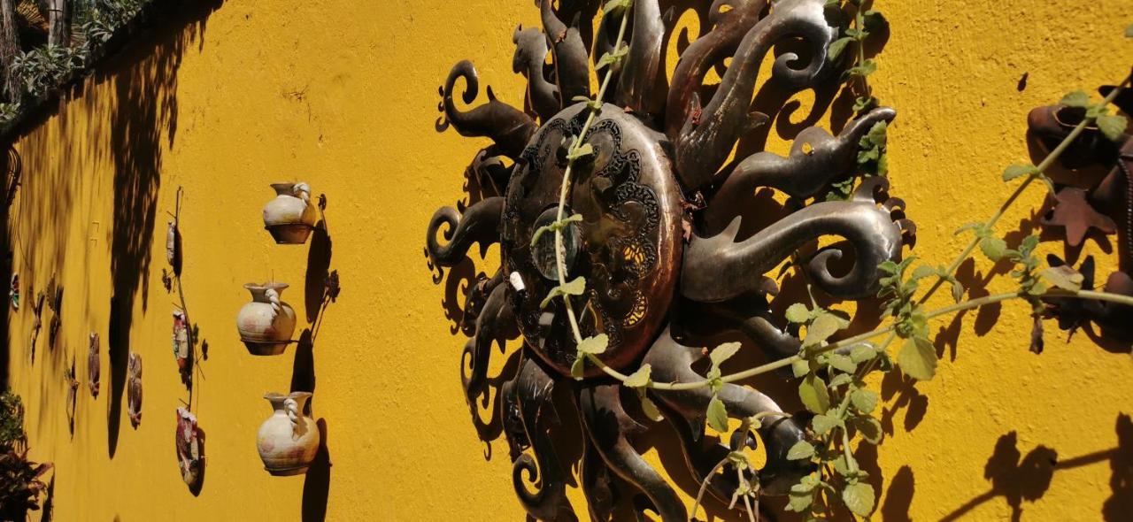 Hotel Rosa Morada Tlaquepaque Dış mekan fotoğraf