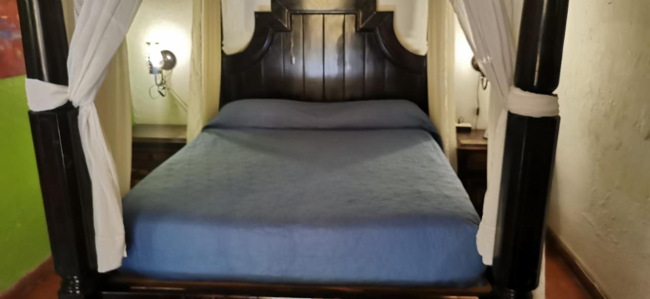 Hotel Rosa Morada Tlaquepaque Dış mekan fotoğraf