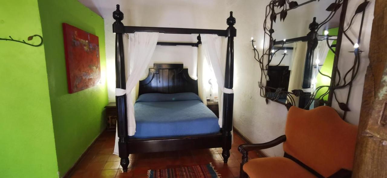Hotel Rosa Morada Tlaquepaque Dış mekan fotoğraf