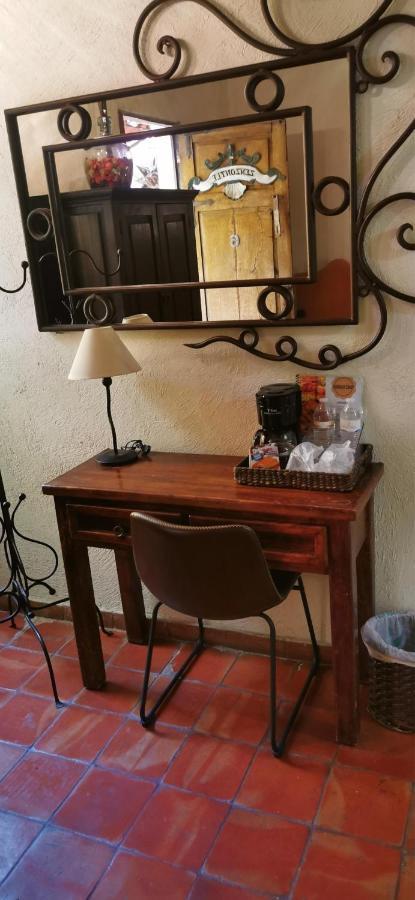 Hotel Rosa Morada Tlaquepaque Dış mekan fotoğraf
