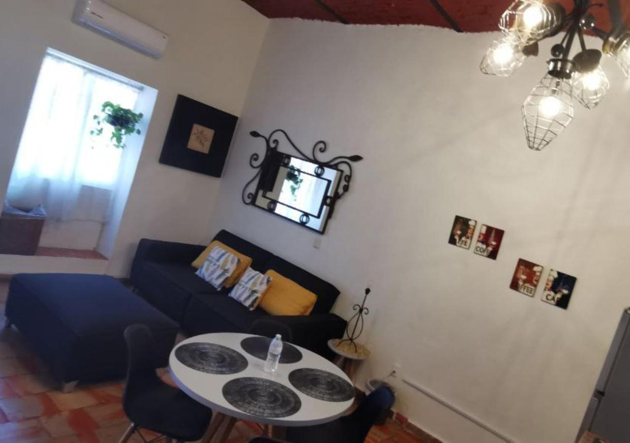 Hotel Rosa Morada Tlaquepaque Dış mekan fotoğraf