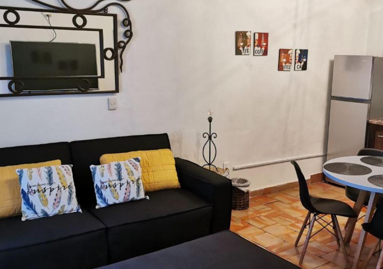 Hotel Rosa Morada Tlaquepaque Dış mekan fotoğraf