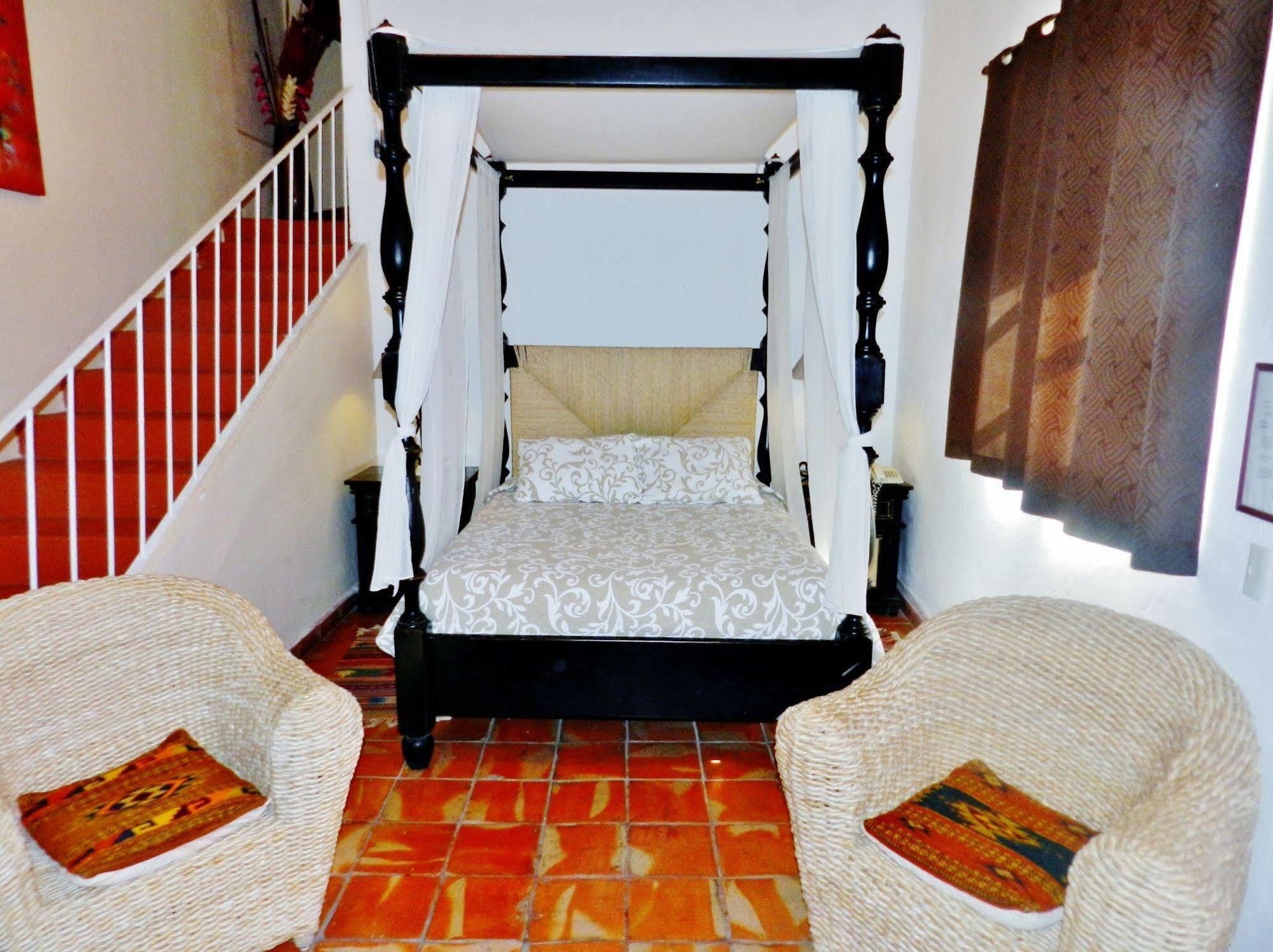 Hotel Rosa Morada Tlaquepaque Dış mekan fotoğraf
